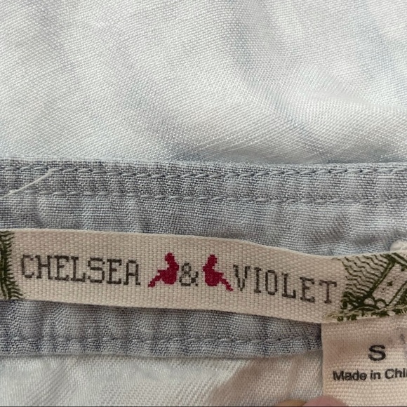 CHELSEA & VIOLET Women’s Blue Chambray Lyocell Peplum Top Bell Sleeves - Picture 7 of 9